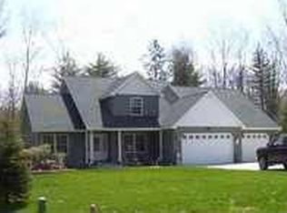 107 Indian Ave #OAK, Houghton Lake, MI 48629