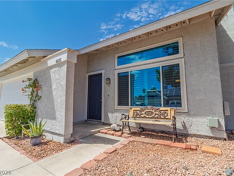4815 Castle Rock Ct — Photo 6