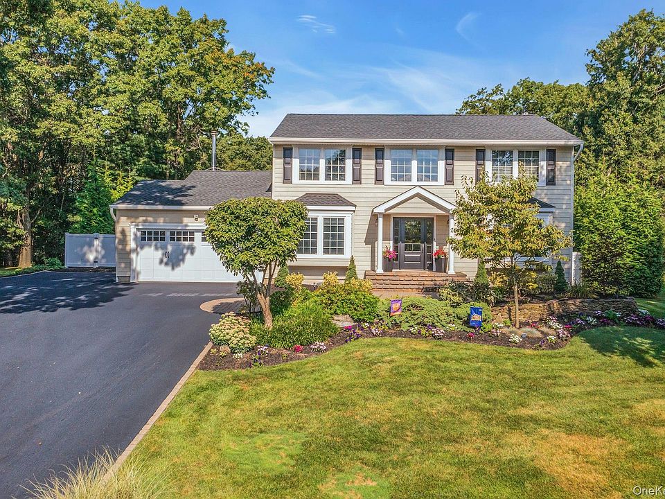 1st image of 7 Stonehurst Lane