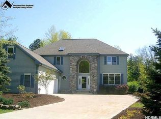 26906 White Rd, Willoughby Hills, OH 44092