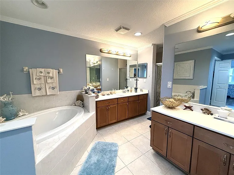 7296 Marathon Dr #402 — Photo 23