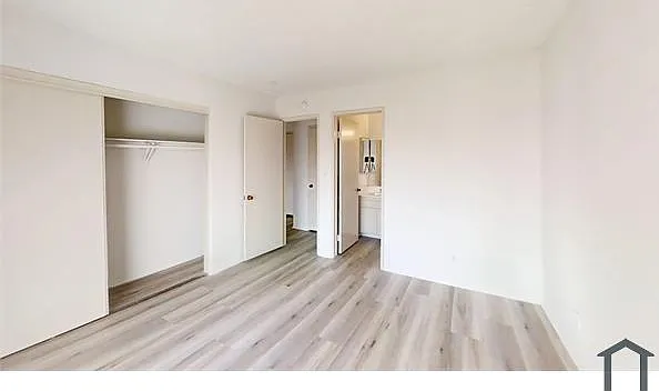 3 bed, 1200 sqft, $2,900 — Photo 3
