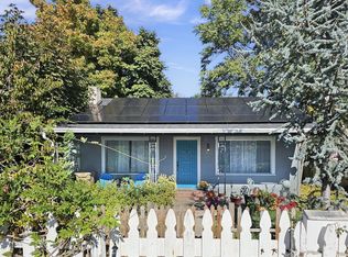 310 NW B St, Grants Pass, OR