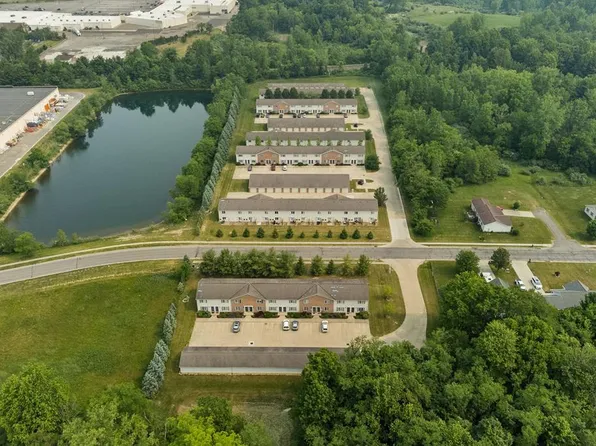 99 Glenview Dr, Ontario, OH 44906