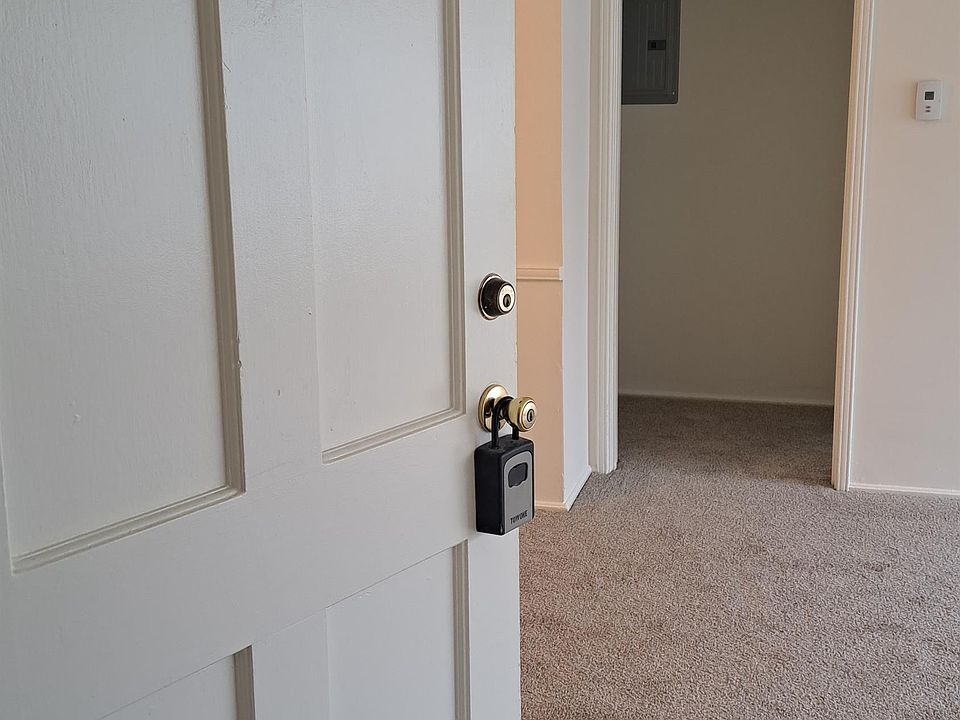 1st image of 1809 N Glenoaks Blvd #1815