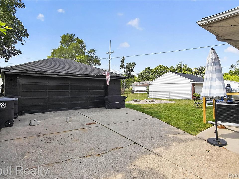 9031 Laurel St, photo 8