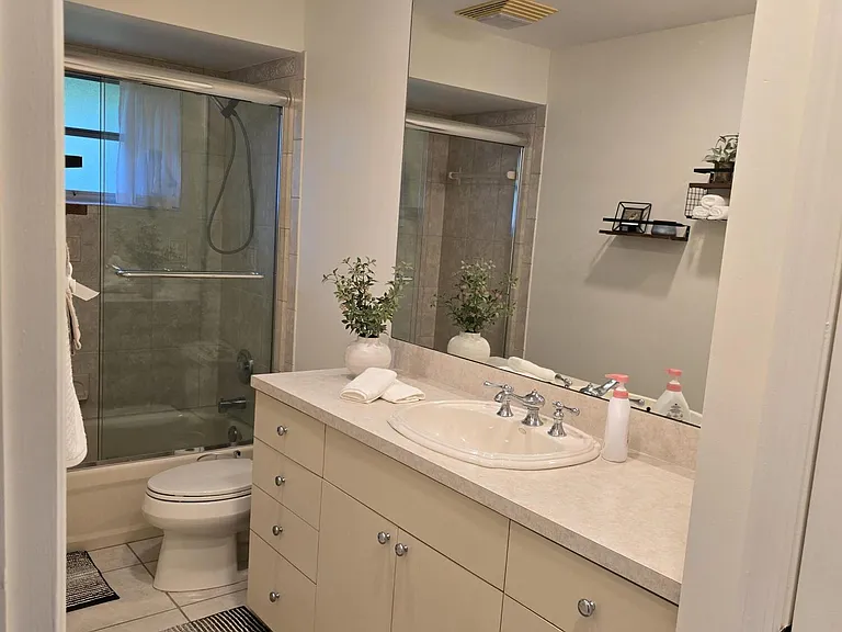 939 Hibiscus Dr — Photo 11