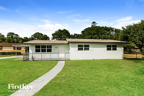 1101 NW 18th St Photo 1 1101 NW 18th St Photo 1