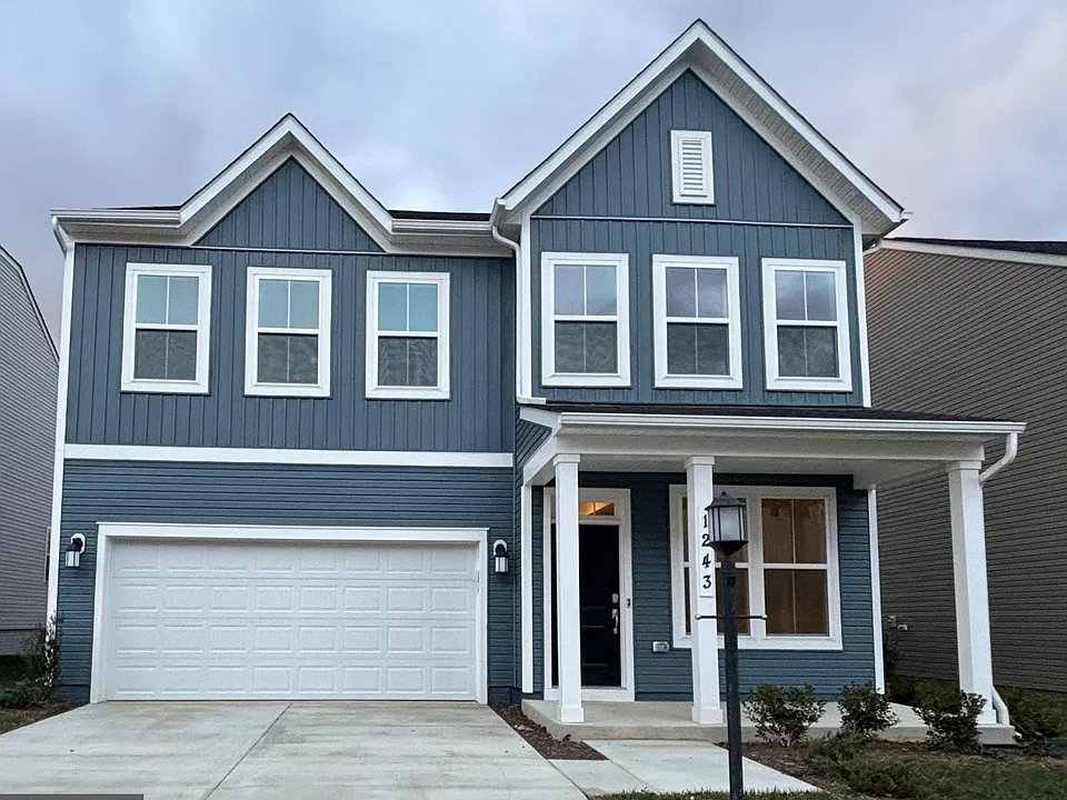 1243 Red Clover Ln