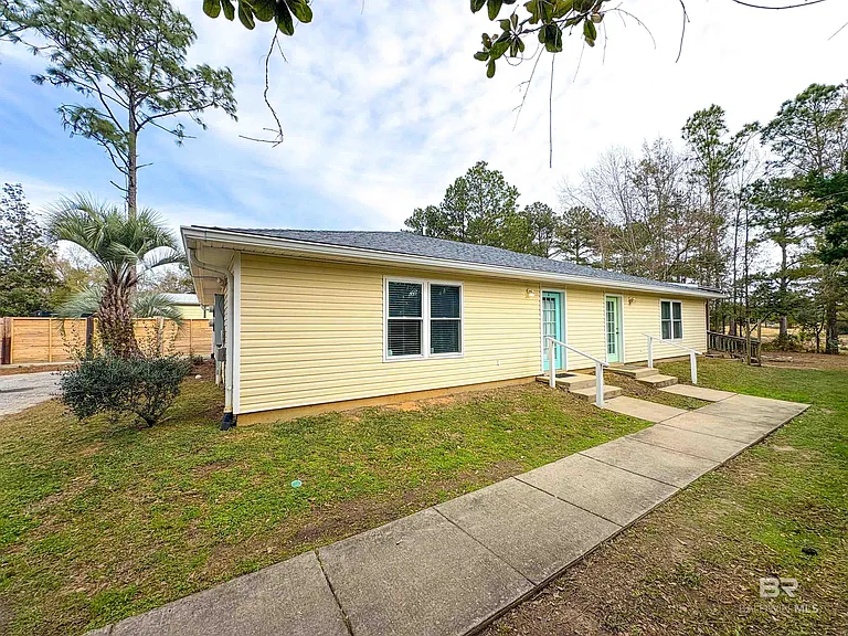5652 Dee St #A — Photo 3