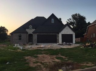 6119 W Valley Forge Dr, Rogers, AR 72758