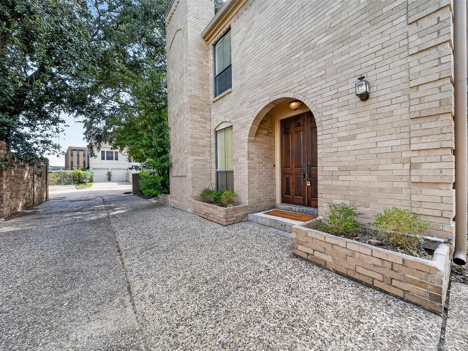 3 bed, 3.5 bath, 2796 sqft, $4,500 — Photo 3