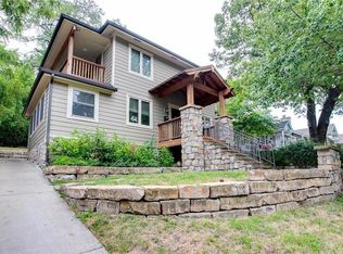 4832 Westwood Rd, Kansas City, MO 64112