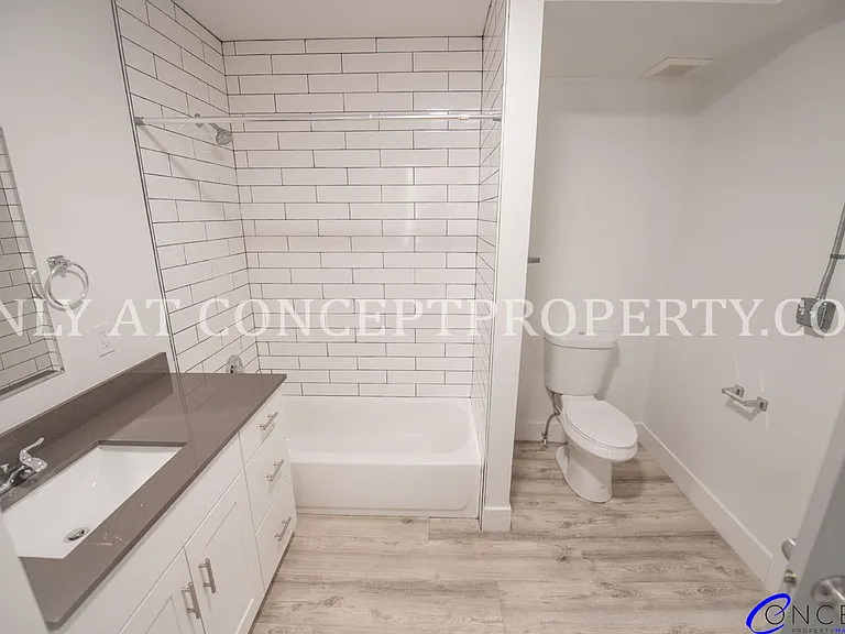 First Avenue Flats — Photo 94