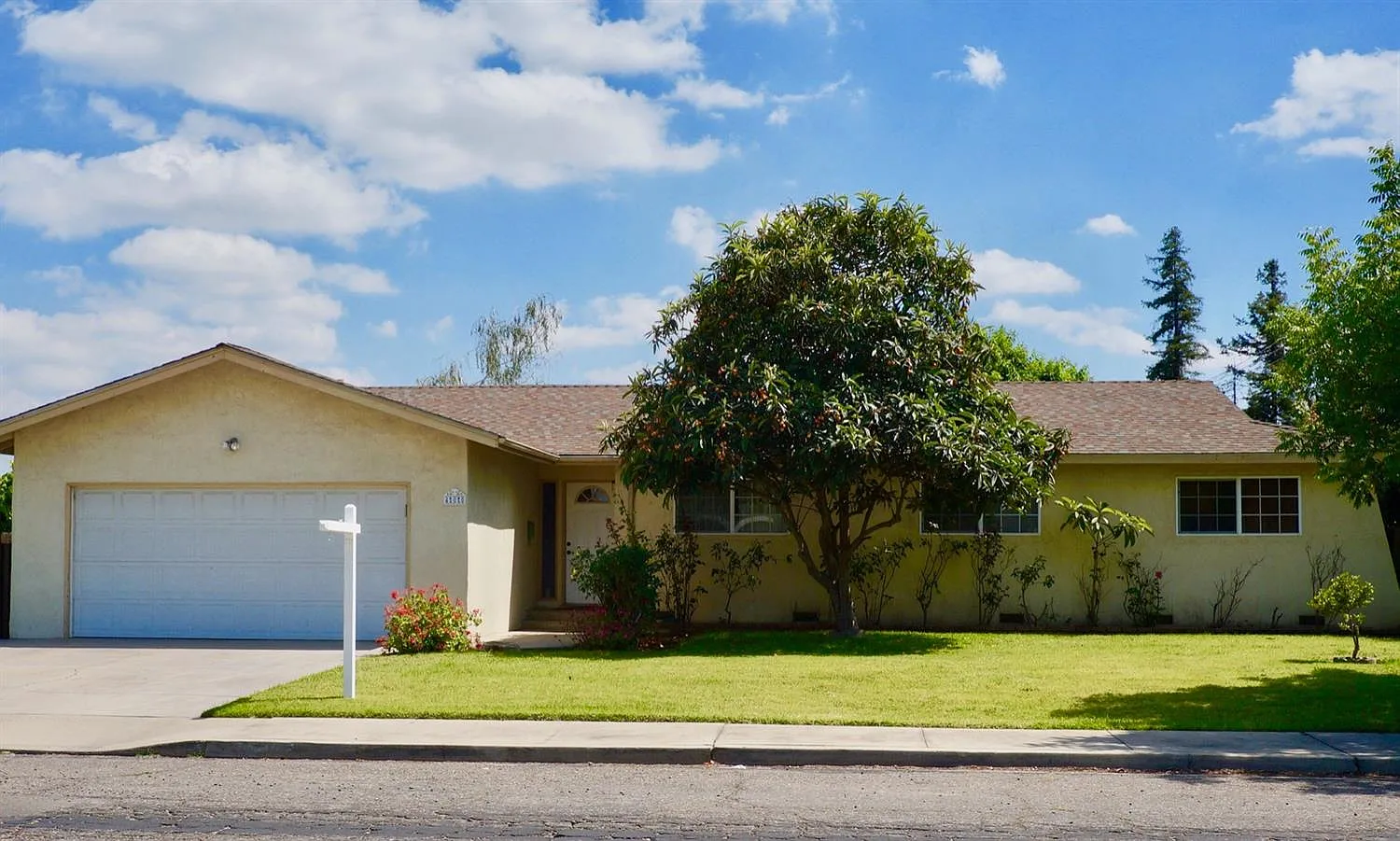 400 Hedstrom Rd photo 1