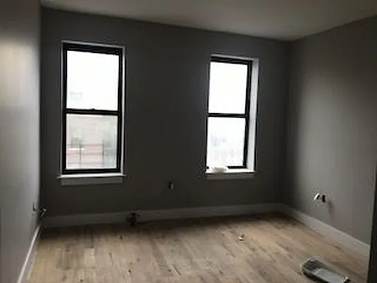 Rented by null | media 15