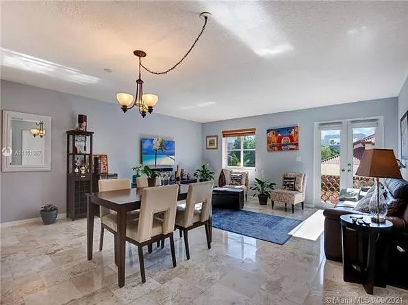 227 Michigan Ave APT 302, Miami Beach, FL 33139