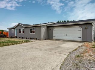 1975 Michigan City Ln NW, Salem, OR 97304