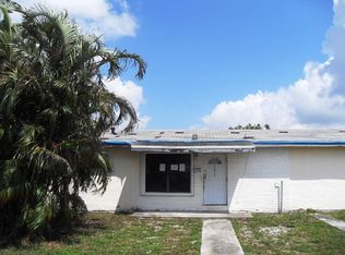 3033 NW 213th St, Miami Gardens, FL 33056
