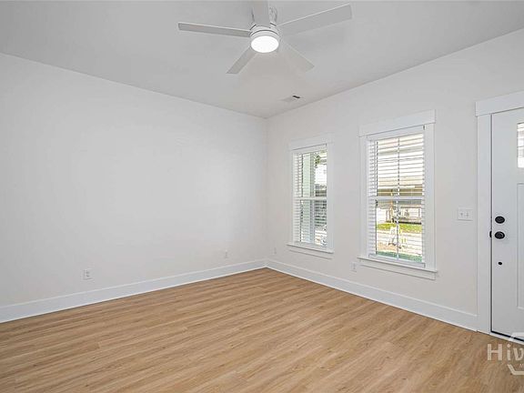3rd image of 1203 E Bolton Street