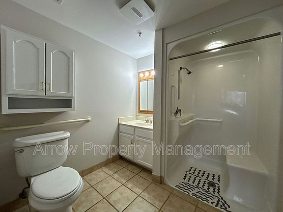 4th image of 180 Poppe Dr APT 14