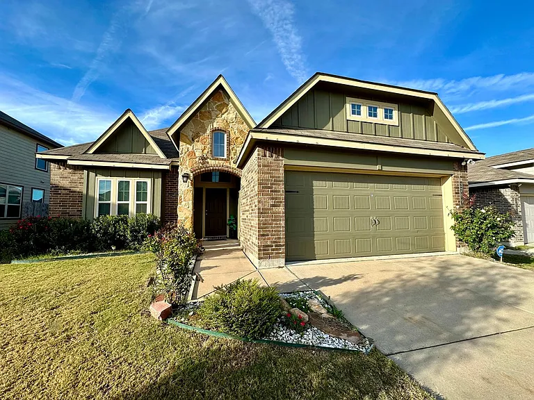 2709 Keathley Dr — Photo 2