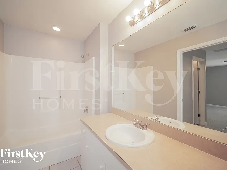 1411 NE 13th Ave — Photo 15