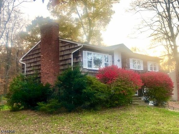 2nd image of 5 Tallahatchie Dr