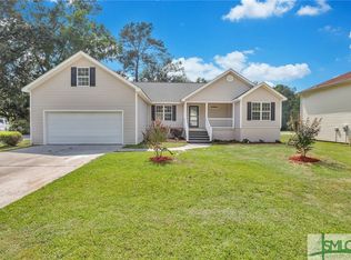 105 Live Oak Ln, Garden City, GA 31408