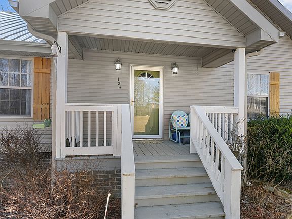 5th image of 124 Brown Ln