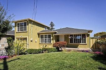 Exterior :: 558 Scott Avenue
