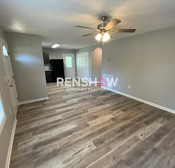 1706 Harris St — Photo 3
