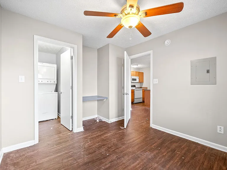 Robb Avenue-765 (x14) — Photo 10
