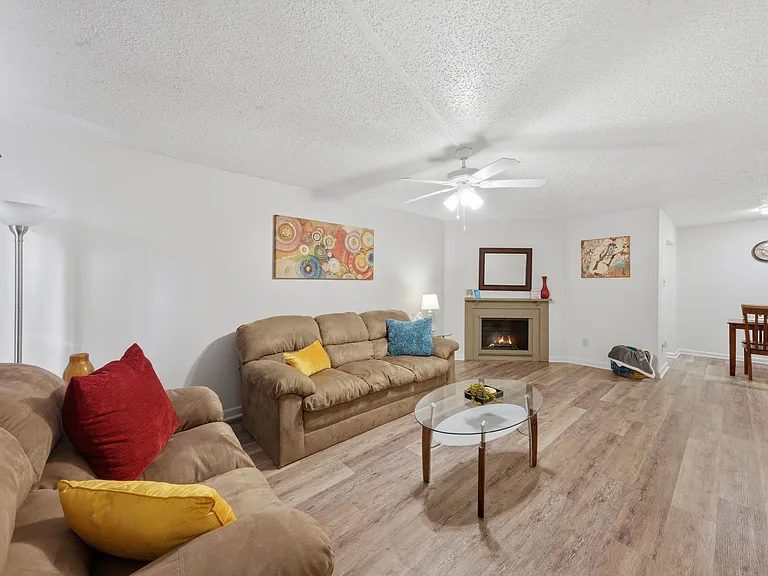 Park Place Apartments — Photo 5