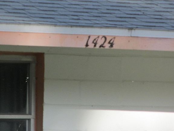 2nd image of 1424 Lura Ave