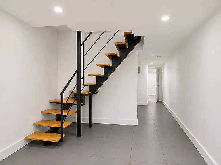 285 Himrod St #1R — Photo 5