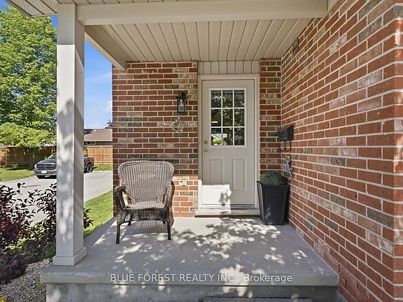 3rd image of 1199 Reardon Blvd #17