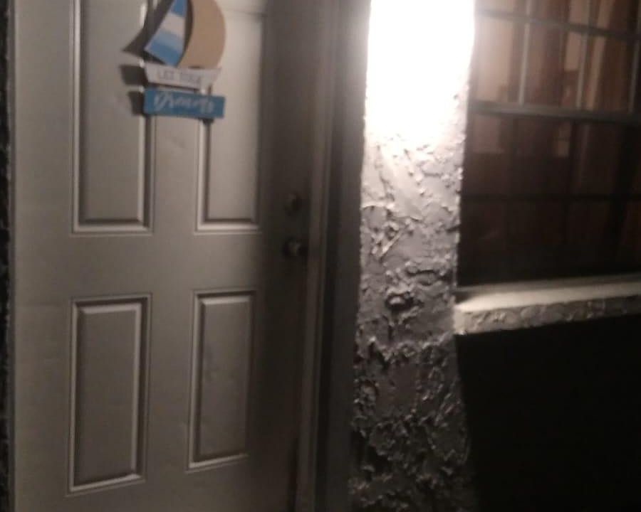 1st image of 914 E Annie St