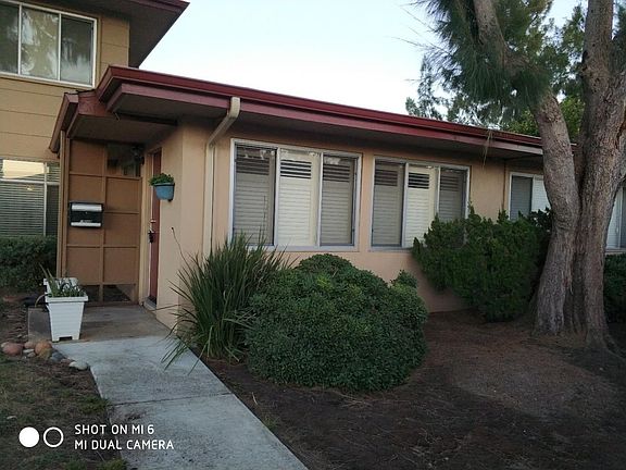 2nd image of 1608 Marina Ct Unit B
