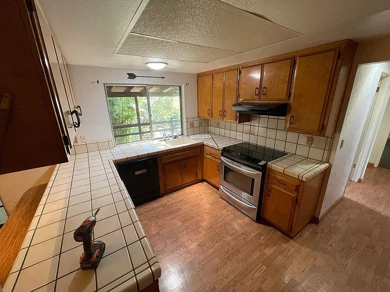 1822 Arrowhead Dr — Photo 14