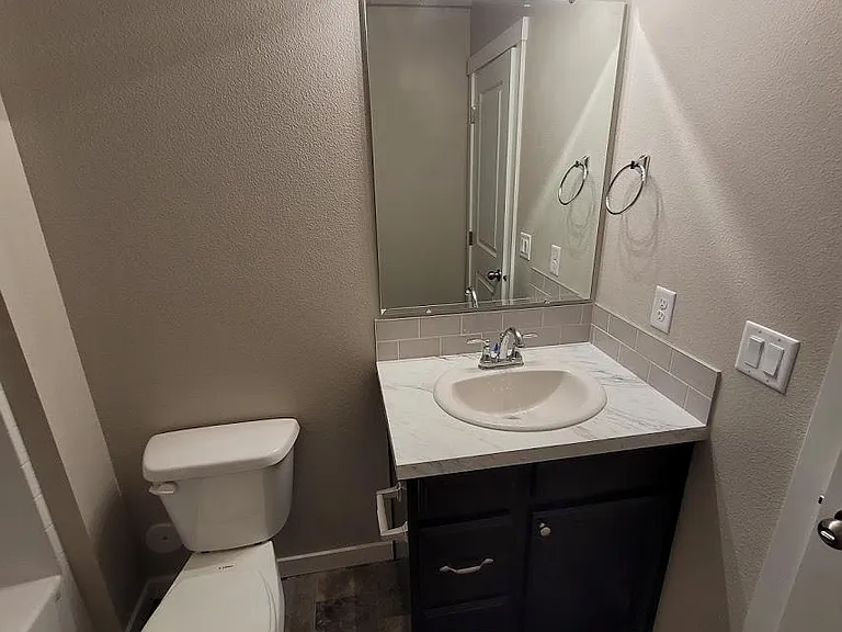 17795 Stony Ridge Ave — Photo 10