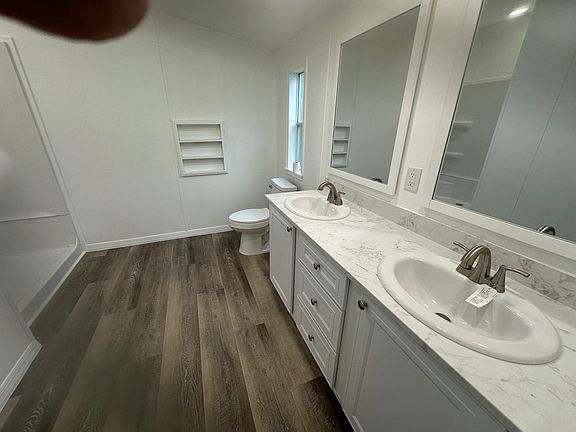 2nd image of 10015 Erickson Ave
