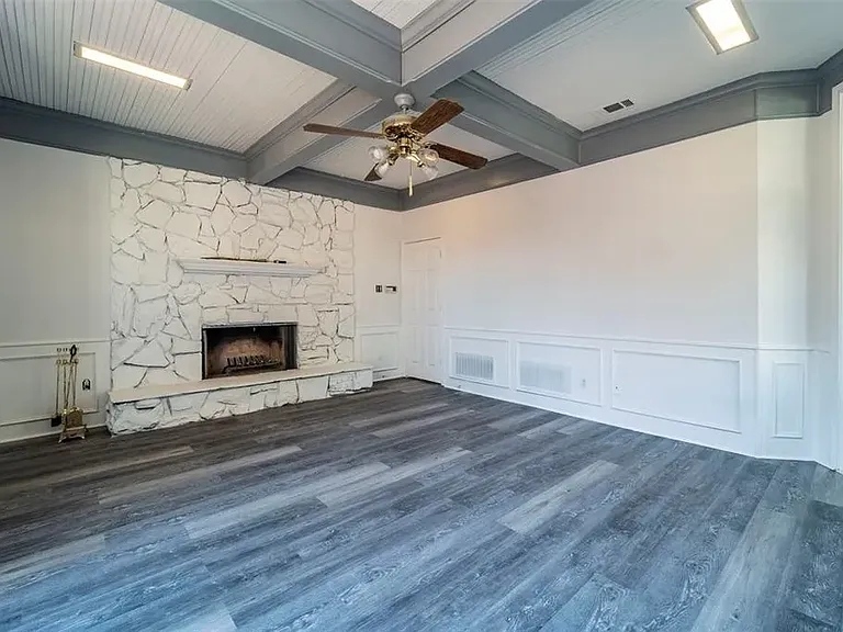 926 Fairway Dr — Photo 7