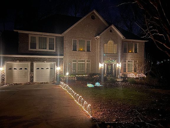 2nd image of 3806 Lake Blvd