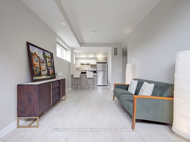 1127 Cooke Blvd #501 — Photo 8