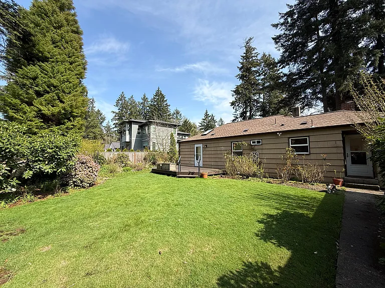 Lake Steilacoom Dr SW — Photo 8