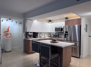 600 Three Islands Blvd APT 115, Hallandale Beach, FL 33009