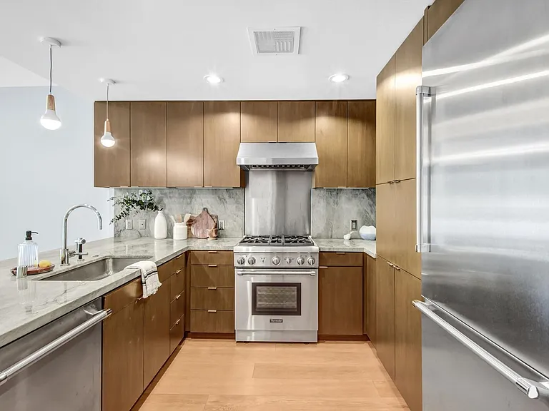 1705 Ocean Ave #210 — Photo 10
