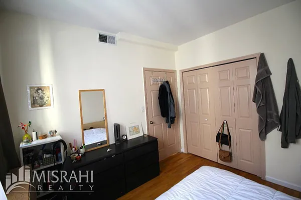 Rented by J Misrahi Realty Corp | media 11