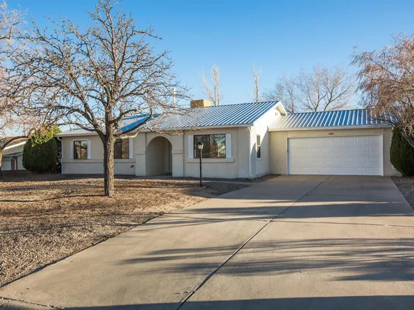 1036 Baltic Ave SE, Rio Rancho, NM 87124